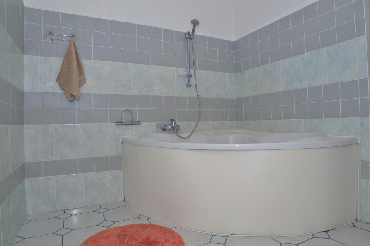 Отель "Экспресс" Zhytomyr Exterior photo